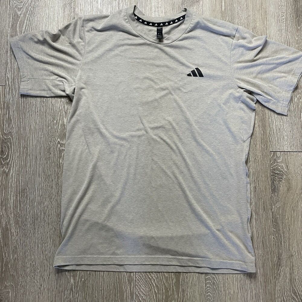 Adidas Aeroready Essential Training T-Shirt Mens M Gray Crew Neck athletic Tee